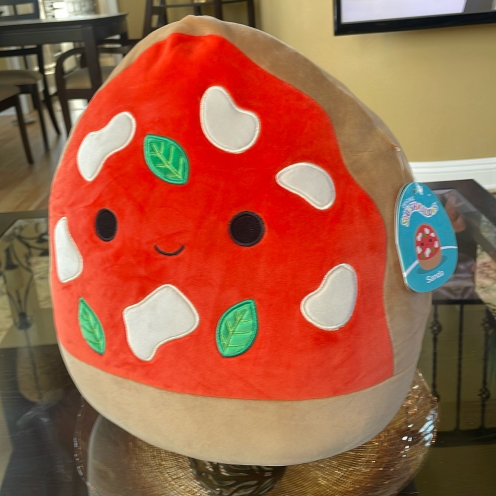 Squishmallows Sanda Margarita Pizza 14-inch
